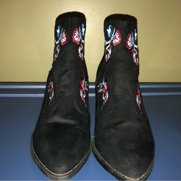 Carlos by Carlos Santana Black Floral Booties Sz 8 - Picture 6 of 9
